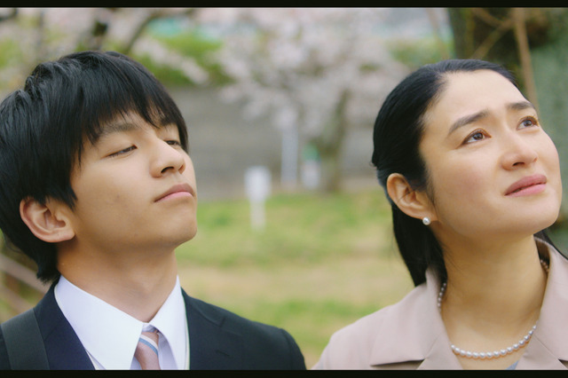 小雪、12年ぶり映画主演！盲ろう者の大学教授の生い立ちを描いた『桜色の風が咲く』公開決定 画像