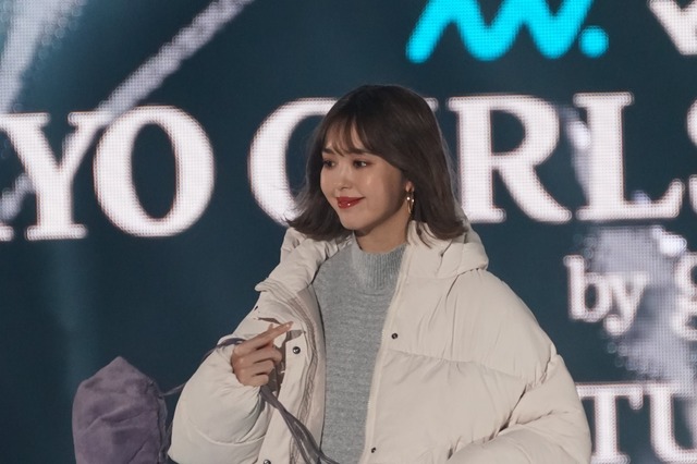 【TGC 2022 A/W】藤田ニコル、ミニ丈ニットで会場を魅了……池田美優と豪華共演 画像