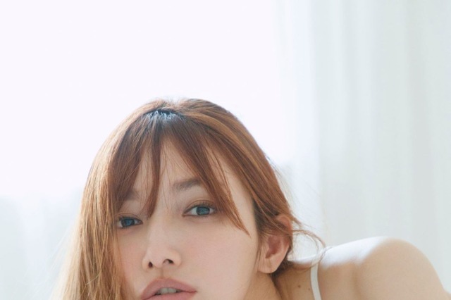 後藤真希、写真集電子版が講談社歴代1位のDL数記録!新たなランジェリーカットが公開に 画像