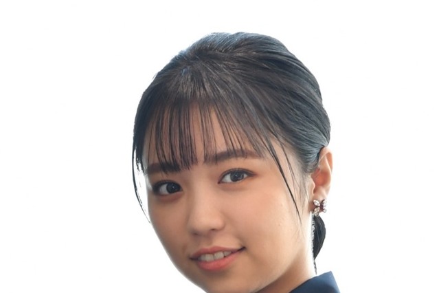 大原優乃、バースデーブックの撮影舞台裏公開!刺激的なガーターベルト付き下着姿も 画像