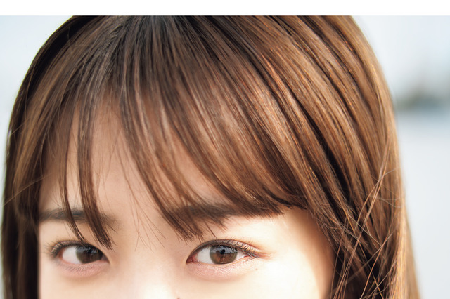 石川翔鈴、1st写真集表紙カット公開「19歳の私らしい、ちょっとあどけない感じの表情」 画像