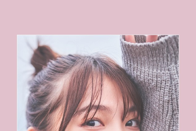 寺本莉緒、2023年カレンダー発売決定!親密な距離感のカットや愛犬3匹との写真も掲載 画像