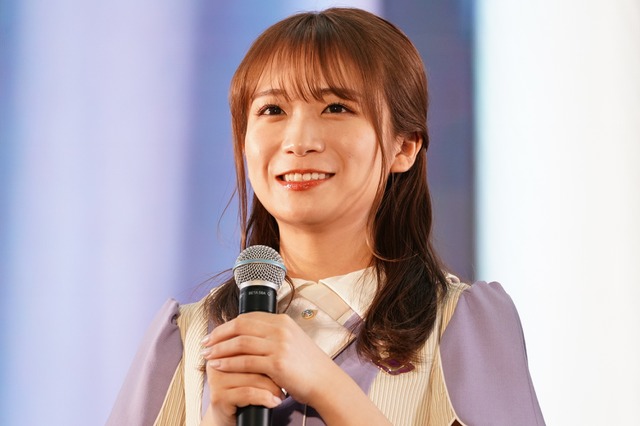 乃木坂46・秋元真夏、樋口日奈の卒業セレモニーに「想像がつかない」 画像
