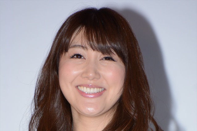 安めぐみ、苦手だったグラビア撮影は「畳で水着」「どうしてもエッチな気がする」 画像