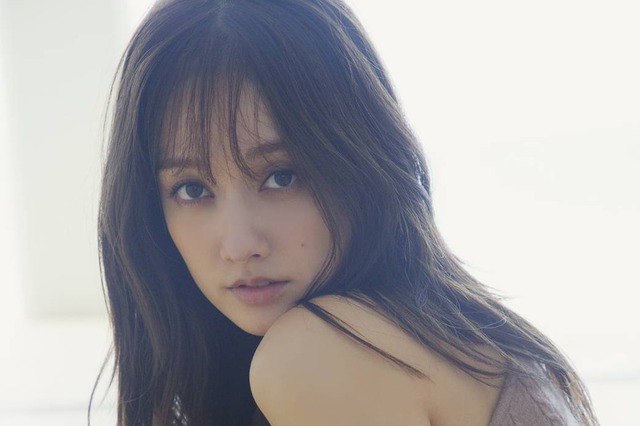 谷まりあ、写真集発売決定!可愛さとセクシーさ両方見せる先行カット解禁 画像