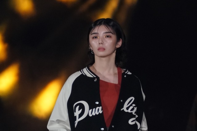 櫻坂46・藤吉夏鈴、シュレッダーの扱いにメンバー悲鳴「怖い」 増本綺良はシュレッダーに“命名” 画像