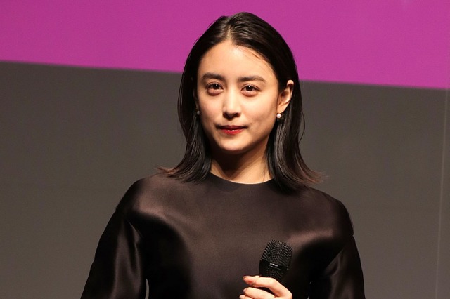 山本美月の男装姿にファン「イケメン」「かっこいい」の声 画像