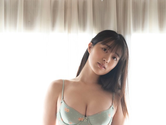 制コレ選抜メンバー・杉本愛莉鈴、デジタル写真集で高身長&スタイル抜群なボディ 画像