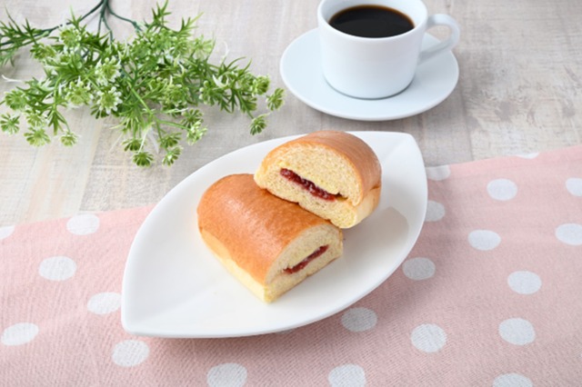 ファミマ、パン好きを虜にしている「生コッペパン」シリーズに新商品が登場！ 画像