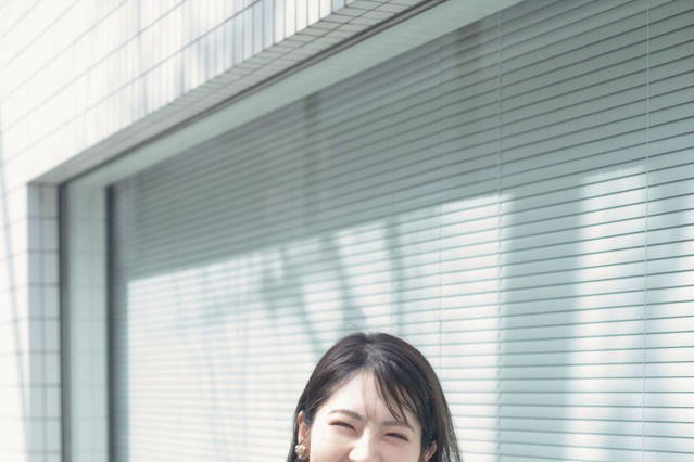若月佑美、初フォトエッセイ発売決定!3年半の連載が1冊の本に 画像