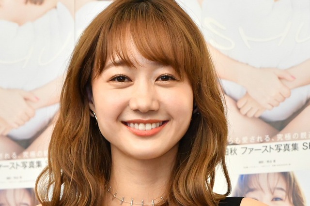 高田秋、和服美人のオフショット動画を公開!花柄の着物姿が好評 画像