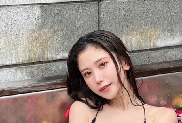 レースクイーン大賞GP・名取くるみ、しっとりセクシーな花風呂ショット公開 画像