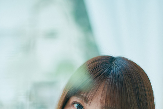 日向坂46の四期生・山下葉留花が透明感抜群のグラビア！今後挑戦したいことは「声関係のお仕事」 画像