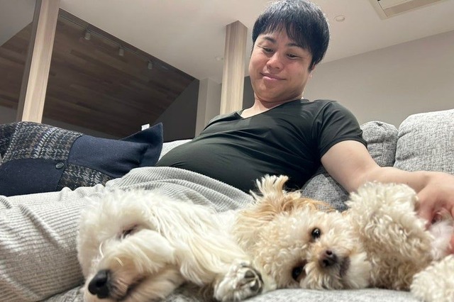 ノンスタ井上、2匹目の保護犬を家族に迎え入れる＆可愛さにメロメロ 画像
