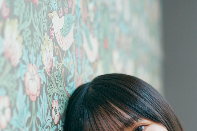 日向坂46・小西夏菜実、愛くるしい笑顔に癒される！初々しいソログラビア！ 画像