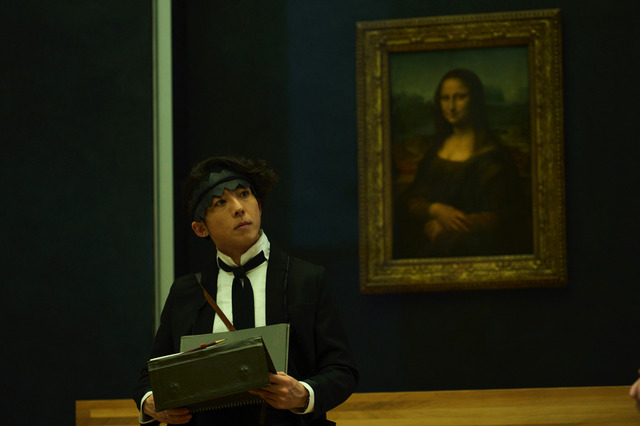 高橋一生演じる岸辺露伴がルーヴル美術館へ!名作の数々と共演した場面写真公開 画像
