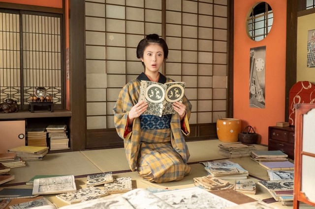 『里見八犬伝』に身もだえする寿恵子が話題!『らんまん』第30話 画像