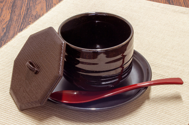 とんでん看板商品を自宅で!「名物ジャンボ茶わんむし」が器とセットで販売 画像