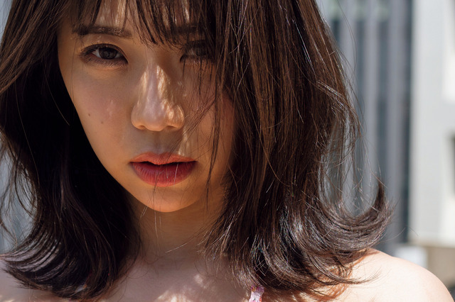 鈴木ふみ奈、Iカップのナイスバディを存分に……ミスFLASH凱旋グラビア！ 画像