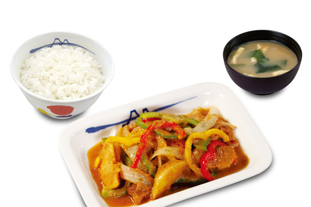 松屋にペルー料理が登場！「“松屋風”ロモサルタード定食」新発売 画像