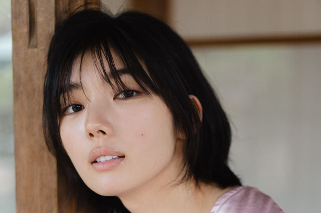 櫻坂46新センター藤吉夏鈴が『blt graph.』初表紙！ナチュラルカット満載のグラビア 画像