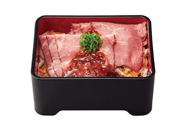 なか卯「ローストビーフ重」登場!しっとり柔らか、牛肉の贅沢な旨み堪能できる 画像