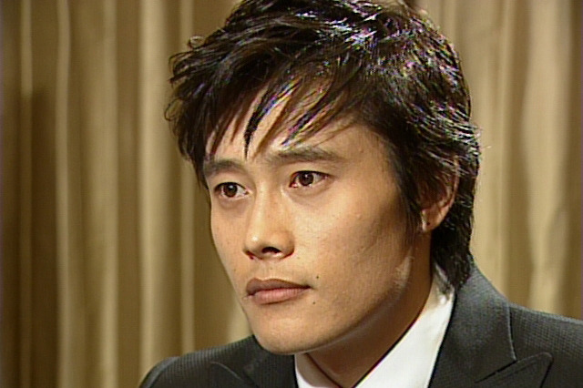 イ・ビョンホンのインタビュー映像を「4th MEDIA」が無料提供 画像