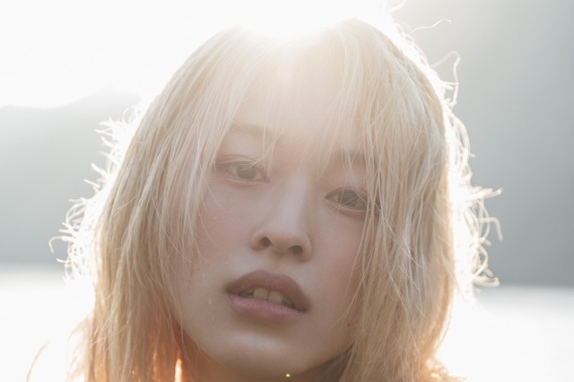 朝倉未来が発掘！話題の美女・美月の初写真集が発売決定 画像