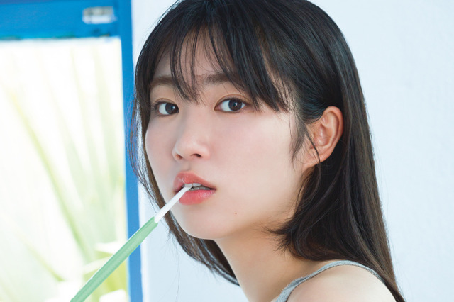 「ミスマガ2022」グランプリの瑚々、初写真集で“攻め”のセクシーカット 画像