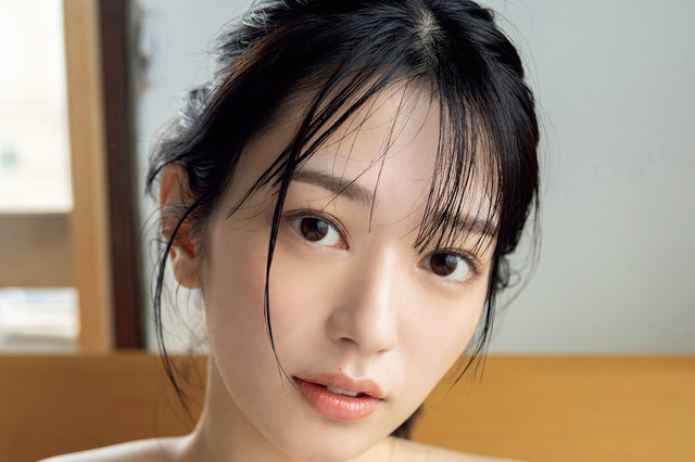 長月翠、艶やかな水着カット＆メイキング動画も公開 画像