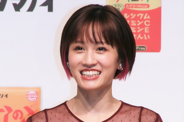 前田敦子、ご当地アイドル姿を披露!AKB48時代思い出すファン「野菜シスターズかと!」 画像