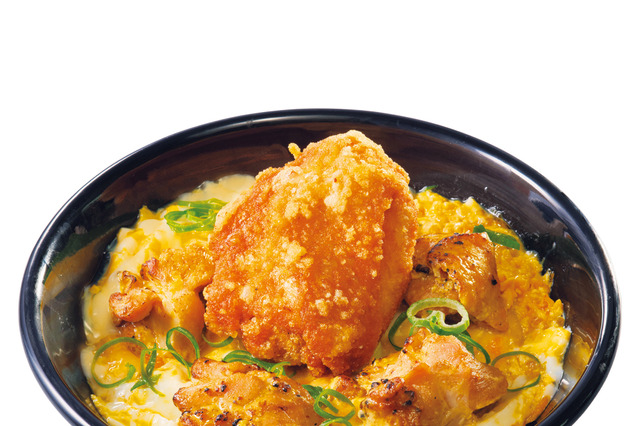 からやまに新グランドメニュー登場！定番「カリッともも」トッピングの親子丼など 画像
