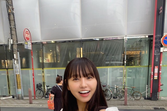 本郷柚巴、「ファンサしてみた」写真公開!ファン悶絶「お願いします」 画像