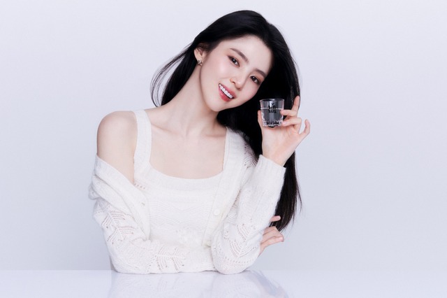 ハン・ソヒ、韓国焼酎「チョウムチョロム/スナリ」アンバサダーに就任! 画像