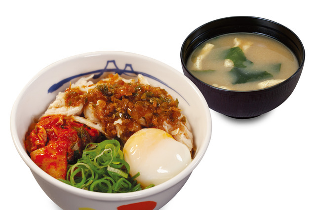 松屋「台湾フェア」開催!第1弾は鶏むね肉使用でさっぱり「鶏肉飯」 画像