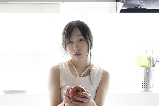 須田亜香里、SKE48卒業から1年の節目・11月1日にフォトエッセイ発売 画像