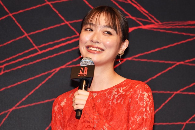 内田理央、誕生日に可愛すぎる幼少期の写真投稿!「天使の32歳」「ちっちゃなときから既にリオ様」 画像