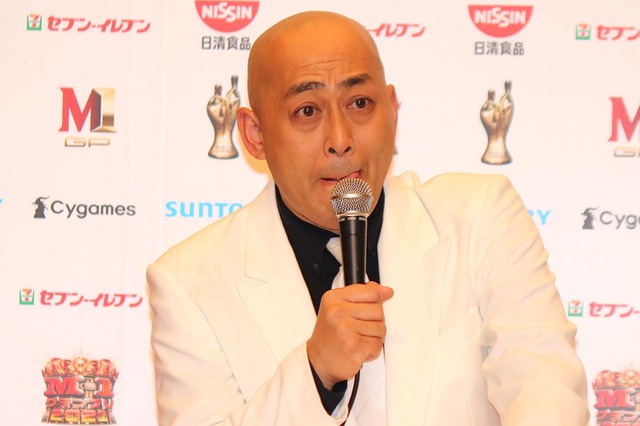 錦鯉・長谷川、17年ぶりに新しい奥歯が誕生!3時間半の手術も 画像