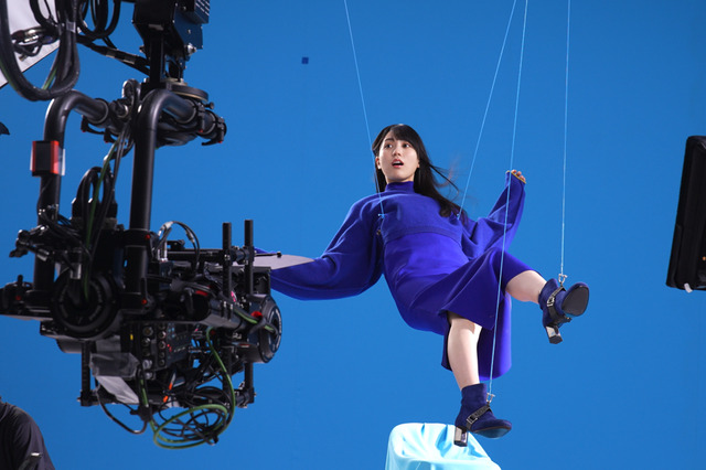 乃木坂46・賀喜遥⾹、CMでワイヤーアクション!!?「本当にあっという間に終わっちゃった」 画像