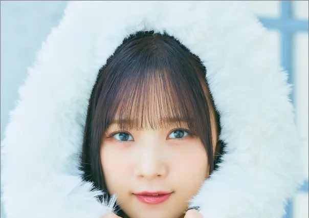 稲場愛香、初のソロカレンダー『稲場愛香 2024年版カレンダー』が発売前重版決定! 画像
