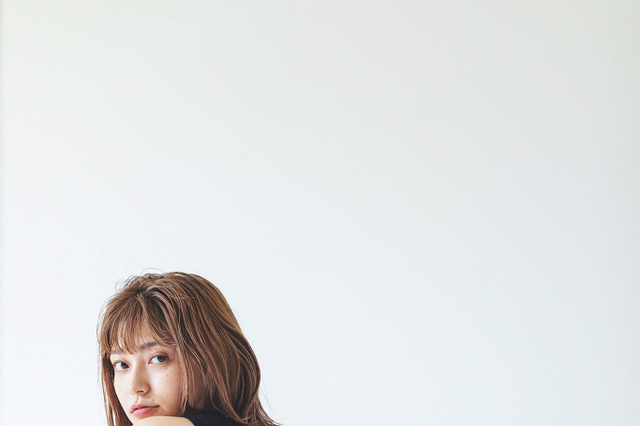 櫻井音乃が魅せる”二十歳の誘惑”！デジタル写真集が本日発売 画像