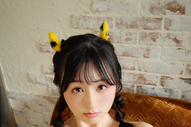 くりえみ、豊満バストを強調!セクシーな虎のコスプレ披露 画像