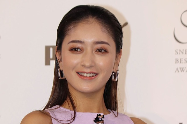 みちょぱ、結婚1年記念日で弾丸日帰り旅行！ラブラブ写真掲載し「よき1日でしたとさ」 画像