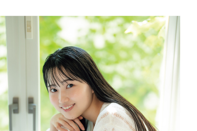 櫻坂46・的野美青、等身大の制服グラビア!本日発売の『グラビアチャンピオン』裏表紙&巻末に登場 画像