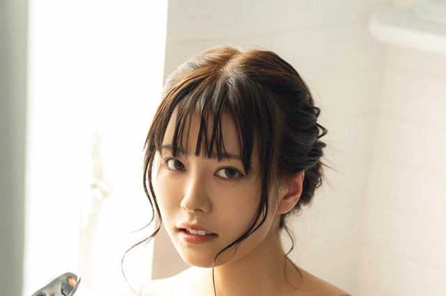 東雲うみ、Gカップバストと100cmヒップの圧巻ボディ! 画像