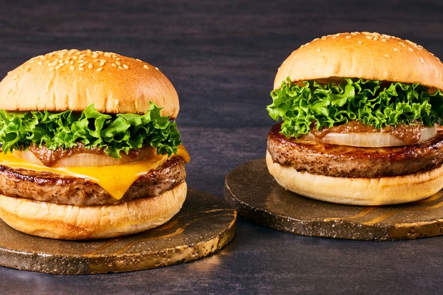 完売必至！フレッシュネス「神戸牛バーガー」今冬も再登場 画像
