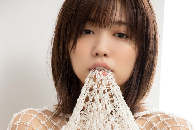 バストあらわな悩殺ショット、美しいヒップも!大原優乃、デジタル写真集収録カットが公開 画像