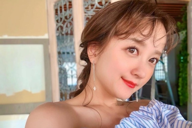 小松彩夏、