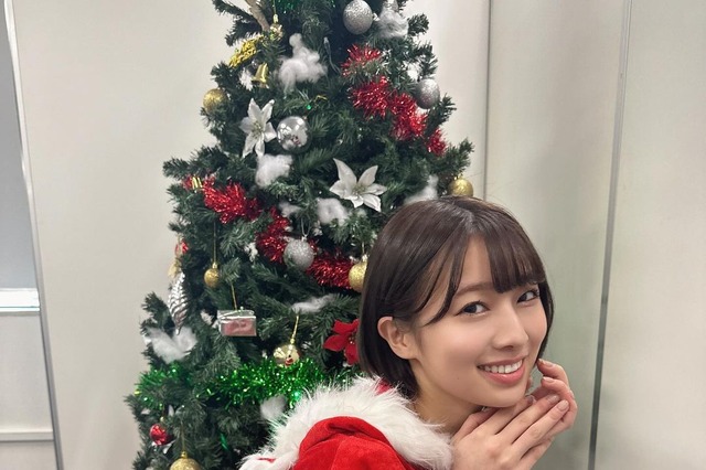 NMB48・安部若菜の網タイツサンタにファン大興奮「ぶっちぎりで一番かわいい」 画像