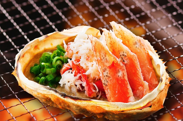 磯丸水産「蟹祭り」開催！豪快な逸品「蟹味噌甲羅焼」新登場 画像